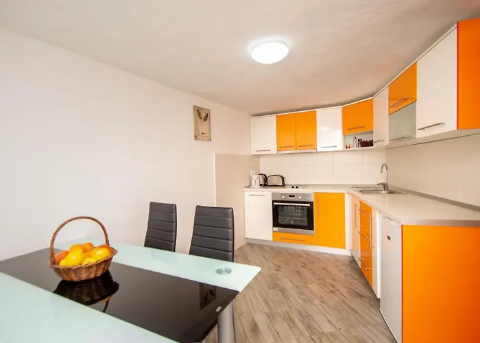 Snjezana By Interhome Vakantiehuis Ražanj